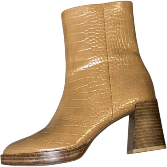 CHINESE LAUNDRY Danica Croc Embossed Bootie Camel Tan Ankle Zip Boots Women's 8 - Picture 2 of 7